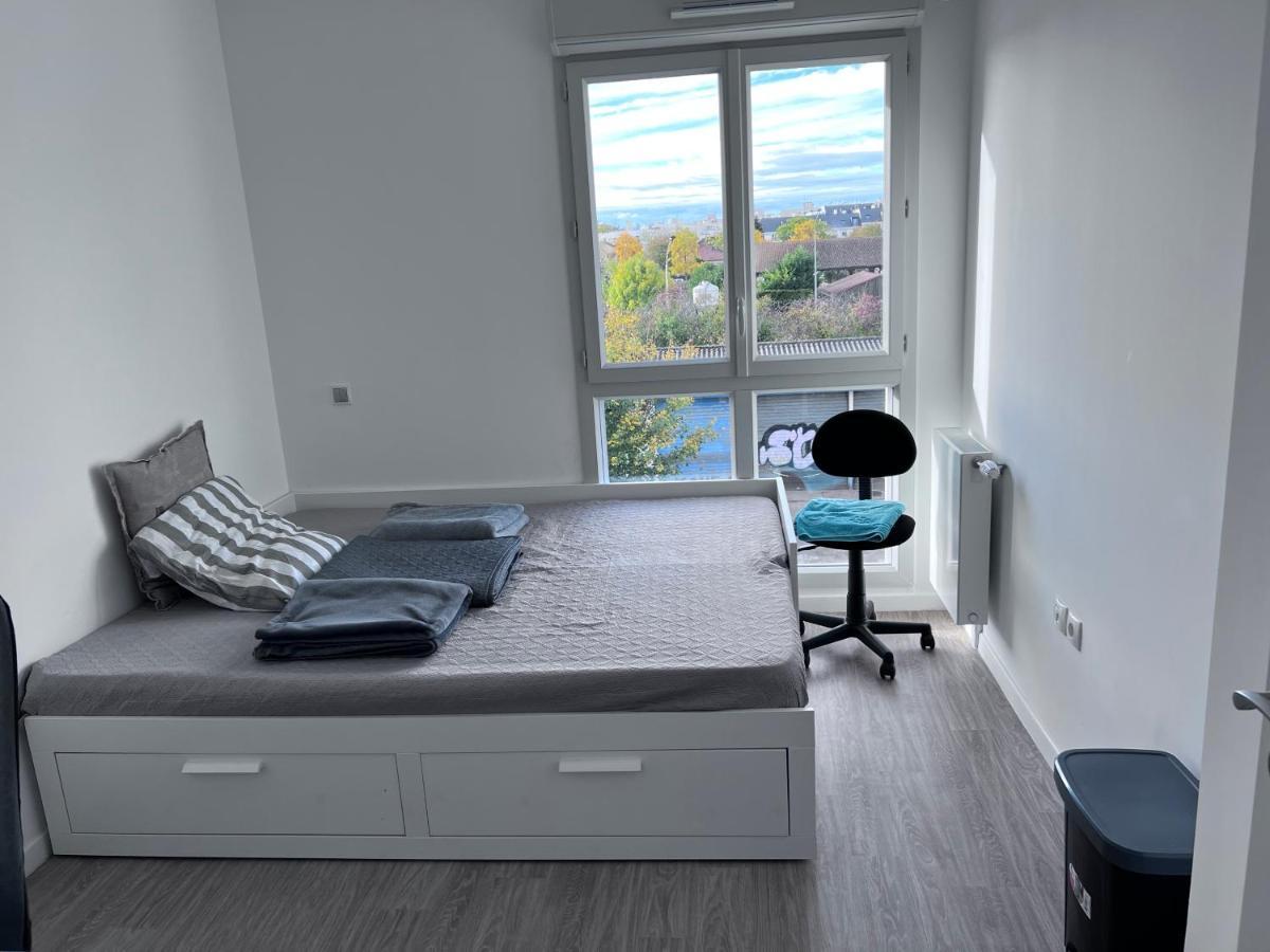 Chambre privée à 25 min de La Défense Sartrouville Extérieur photo
